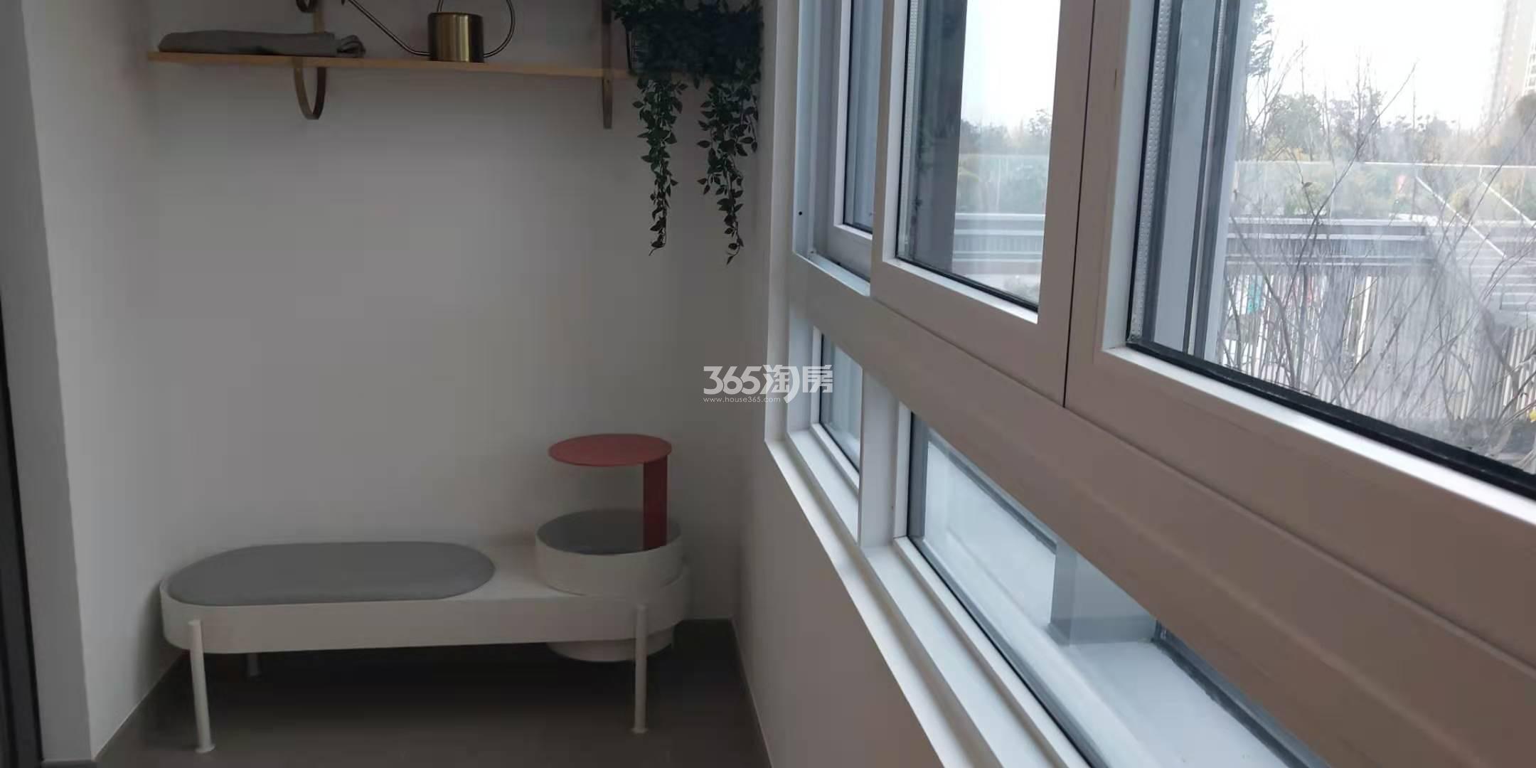 旭辉·吴门里86㎡户型阳台样板间