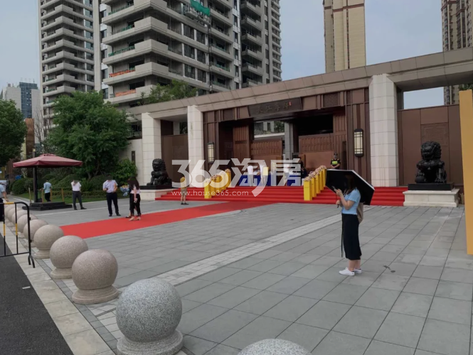 葛洲坝南京中国府开盘现场图(8.26)