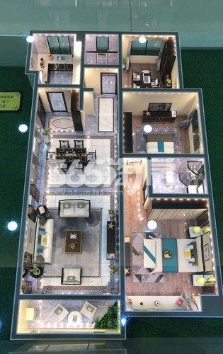 百大东城印象售楼部内127㎡户型模型实景图（2021.3.16）