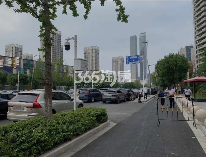 葛洲坝南京中国府开盘现场图(8.26)