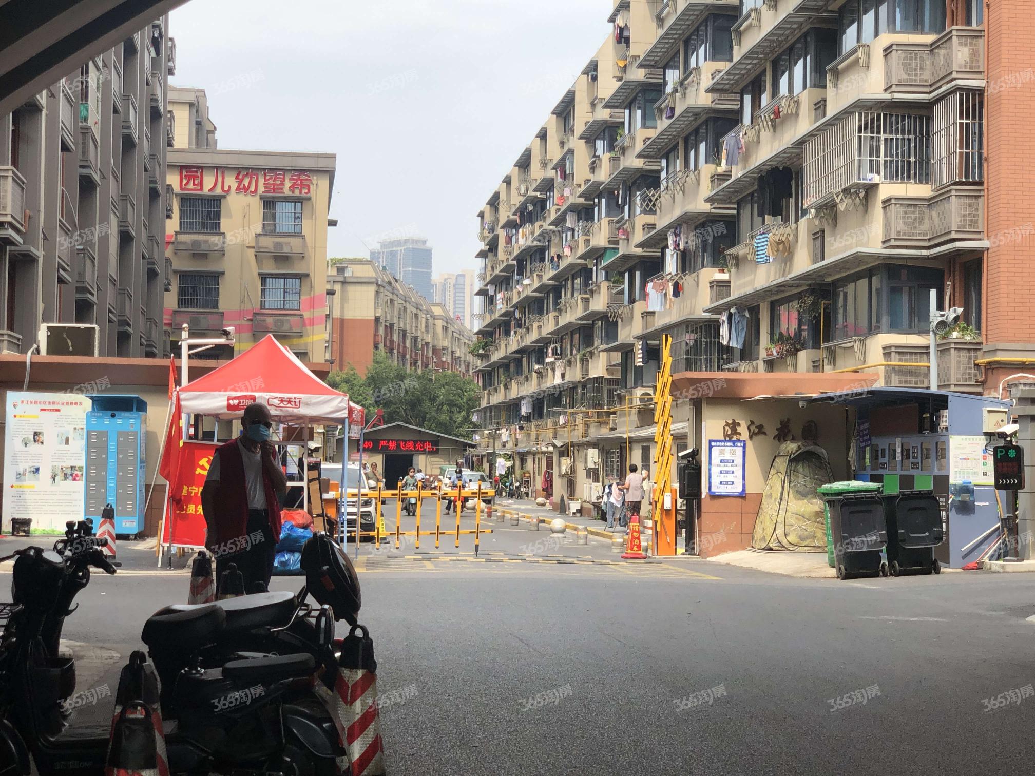 滨江花园东园67平方
