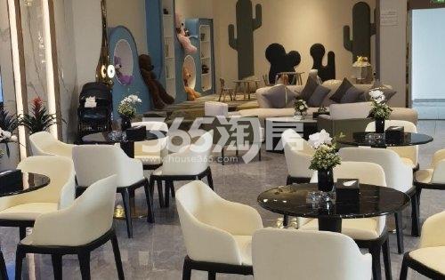 乐富强观悦台售楼部会客区实景图（2021.12.15）