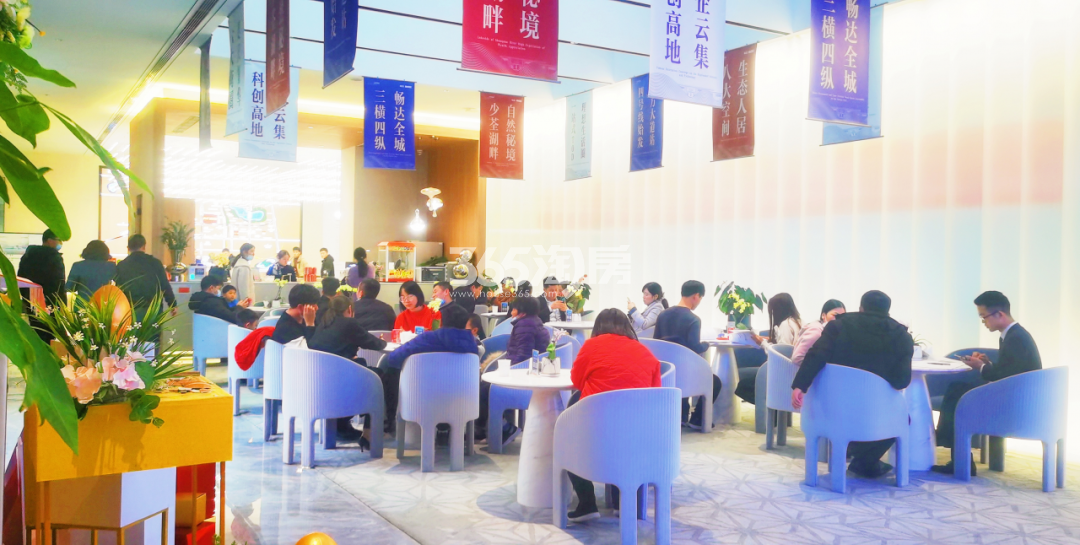 皖投新悦里售楼部会客区实景图（2021.3.15）