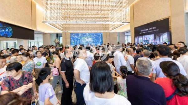 伟星城示范区开放活动现场图（2021.7.3）