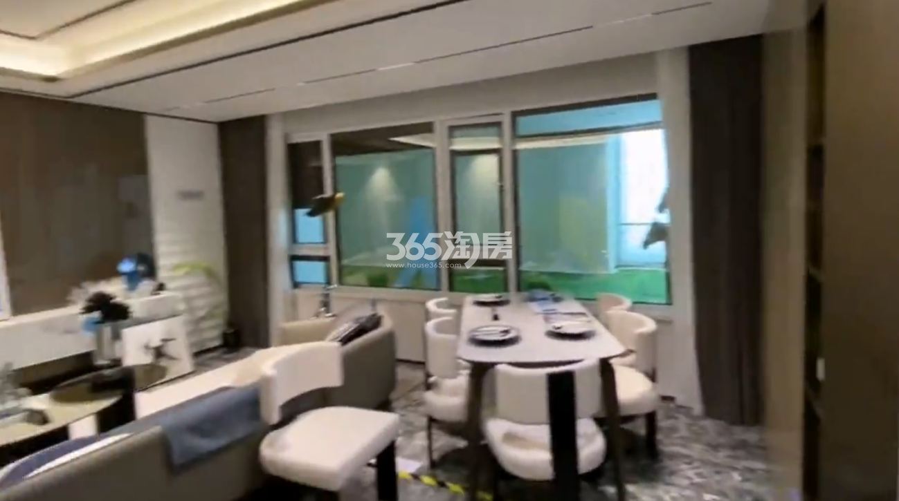和悦庐鸣低密度多层E户型98㎡样板间——餐厅