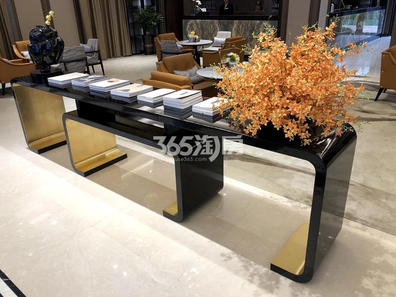 太湖金茂逸墅售楼处洽谈区实景（2020.9.29摄）