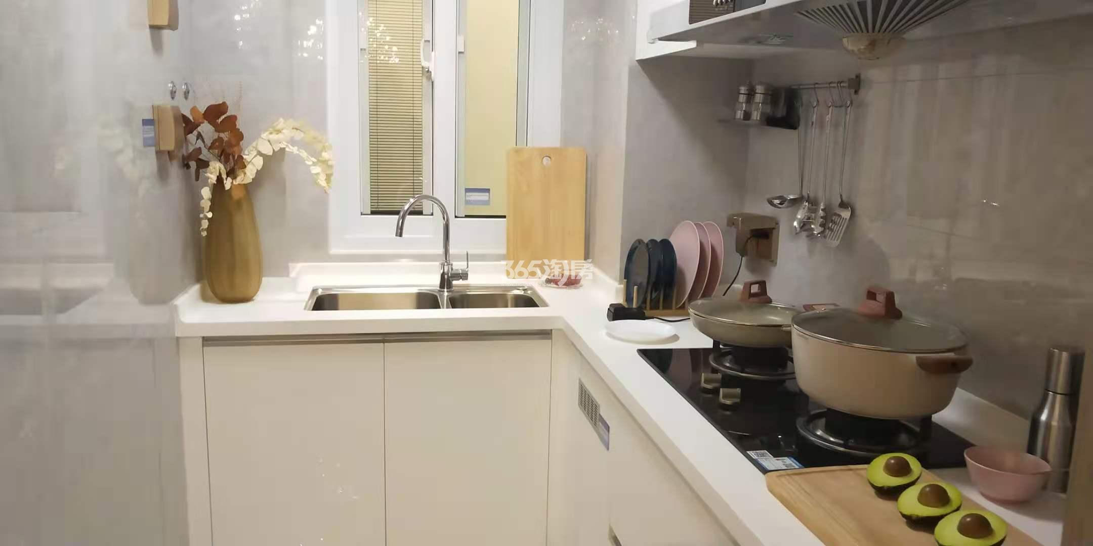 旭辉·吴门里86㎡户型厨房样板间