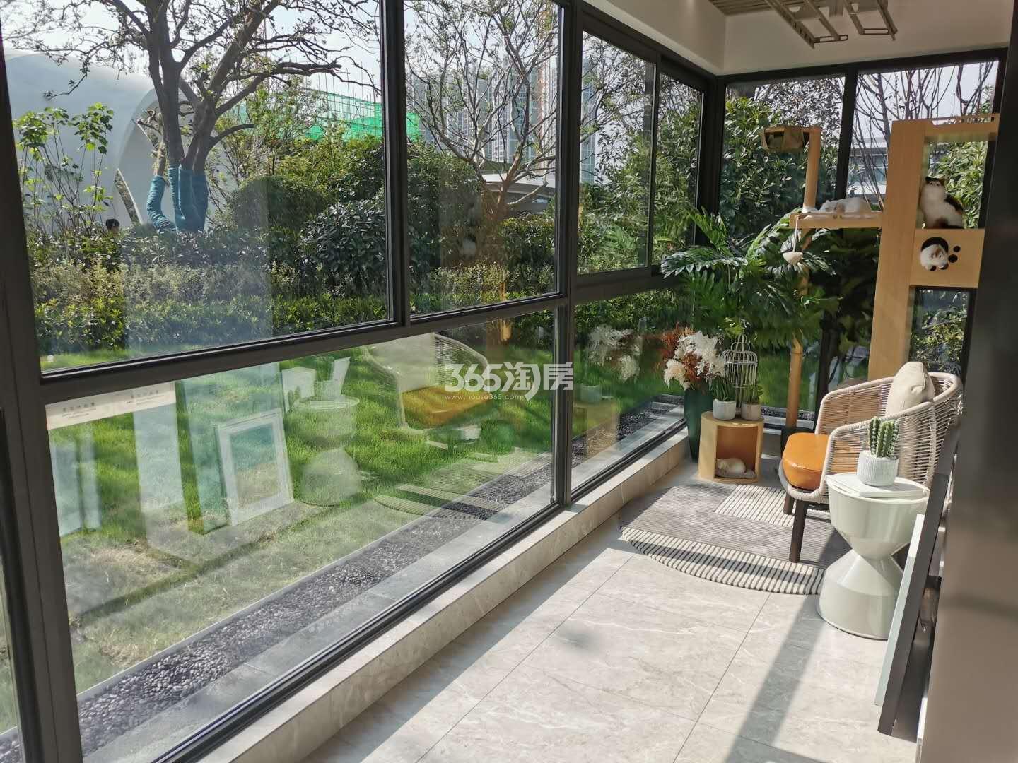 中海上东区122㎡样板间—阳台