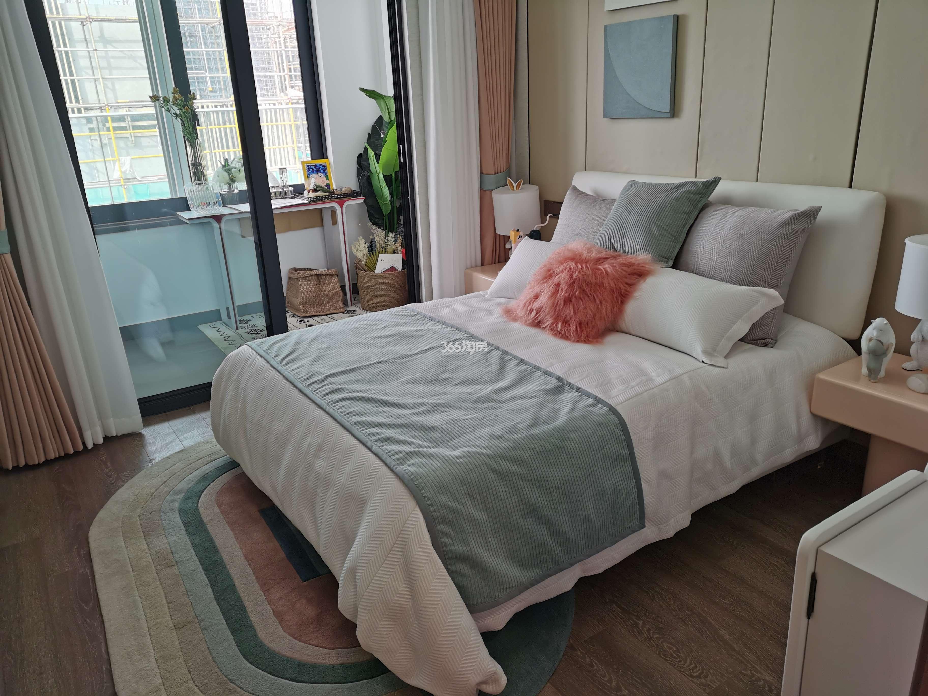 远洋万和方山望户型建面约108㎡样板间卧室