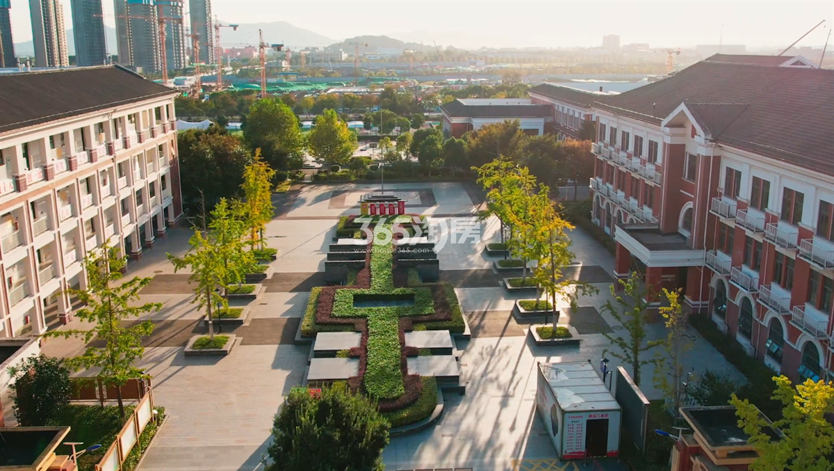 万科都荟沐语周边配套--实验小学崇文路校区