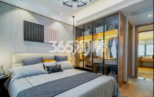 万兴湖山间135㎡户型样板间-主卧