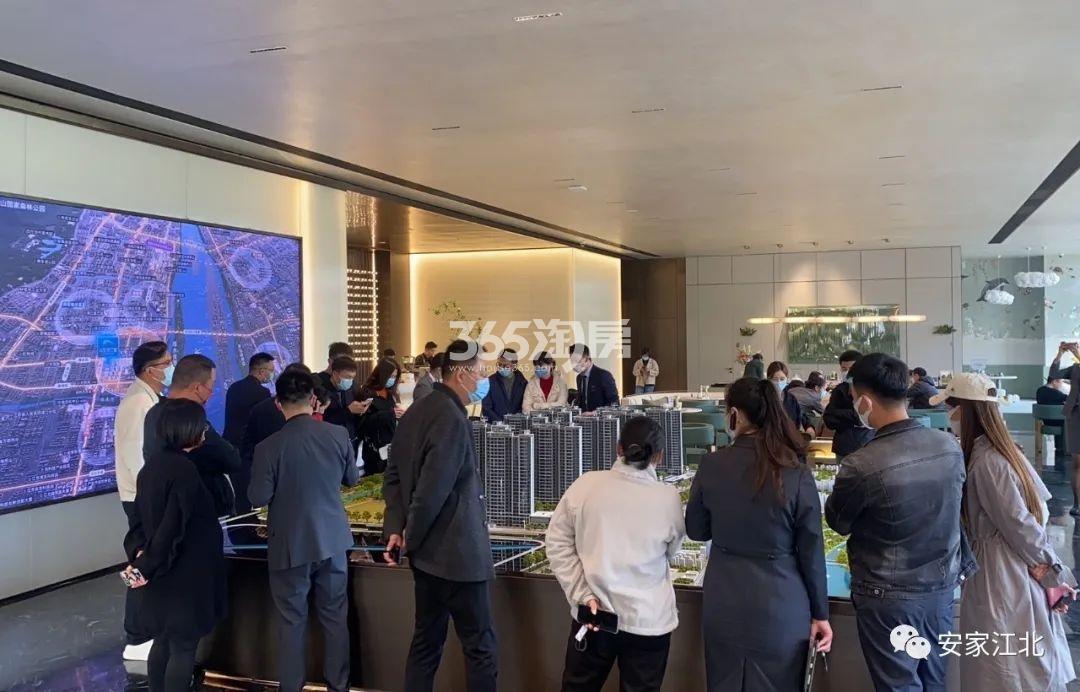 中海观江樾售楼处实景图