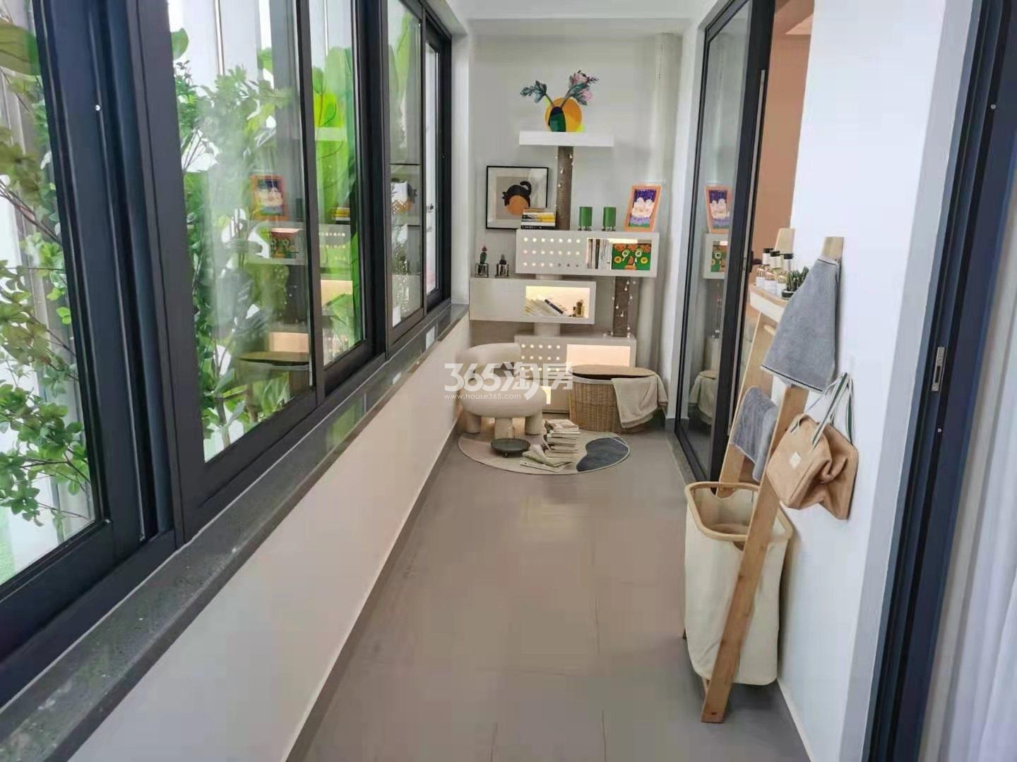 远洋万和方山望建面约89㎡样板间阳台
