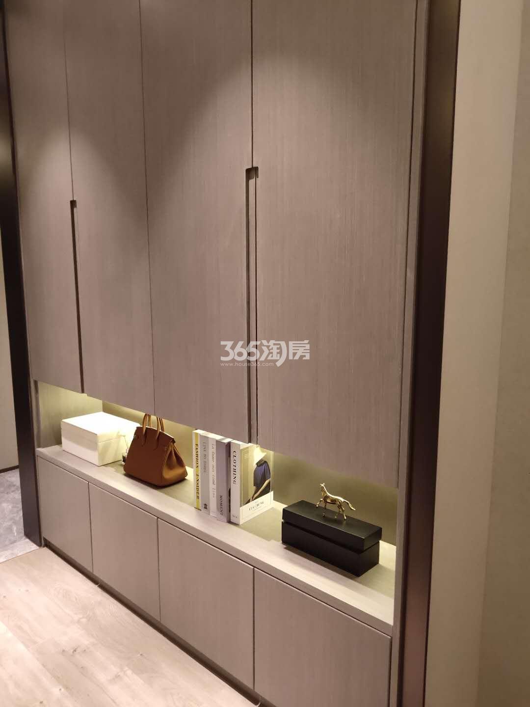 荣盛山湖樾99㎡样板间—玄关