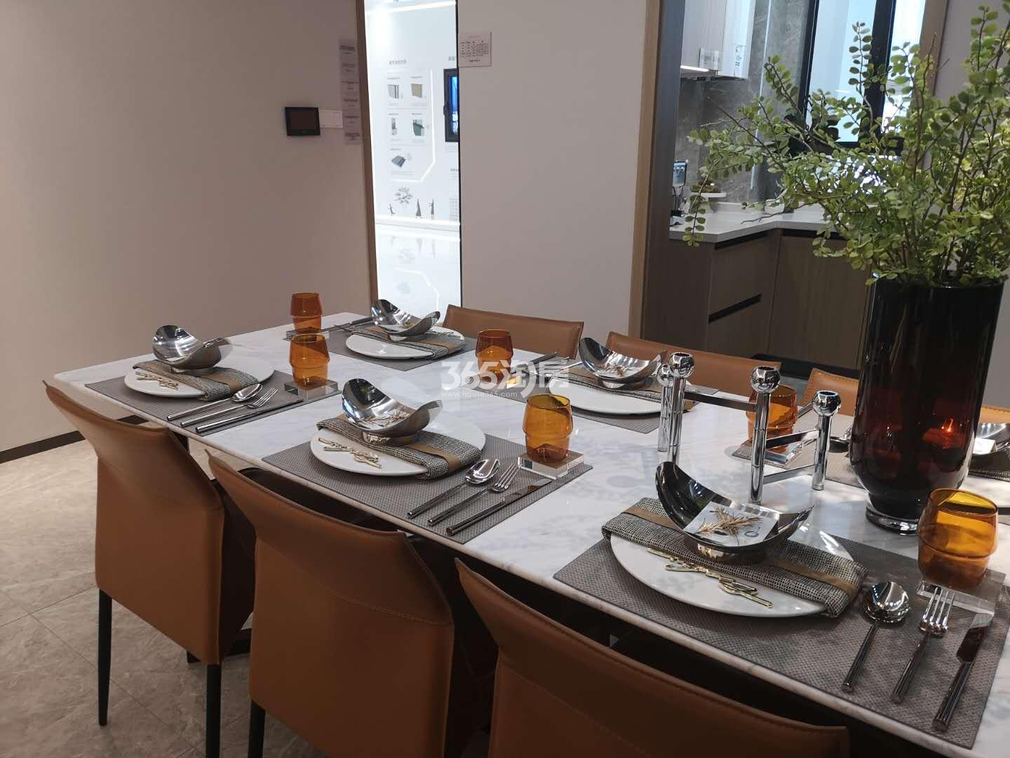 昆仑御105㎡样板间餐厅