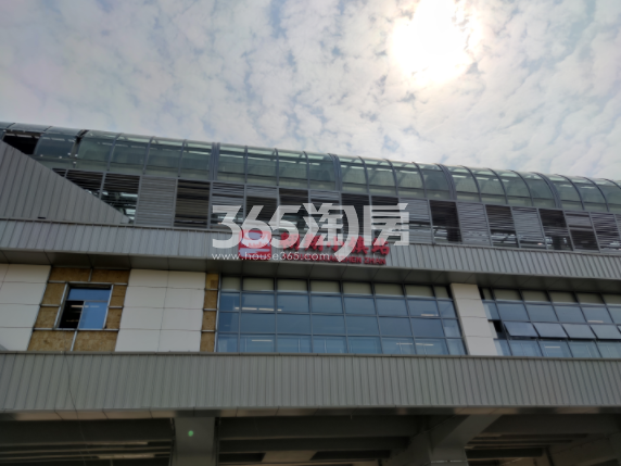 科为城地铁5号线翱翔小镇实景
