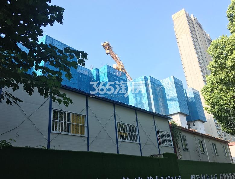 凌云峰阁三期高层实景图（2020.9.25 摄）
