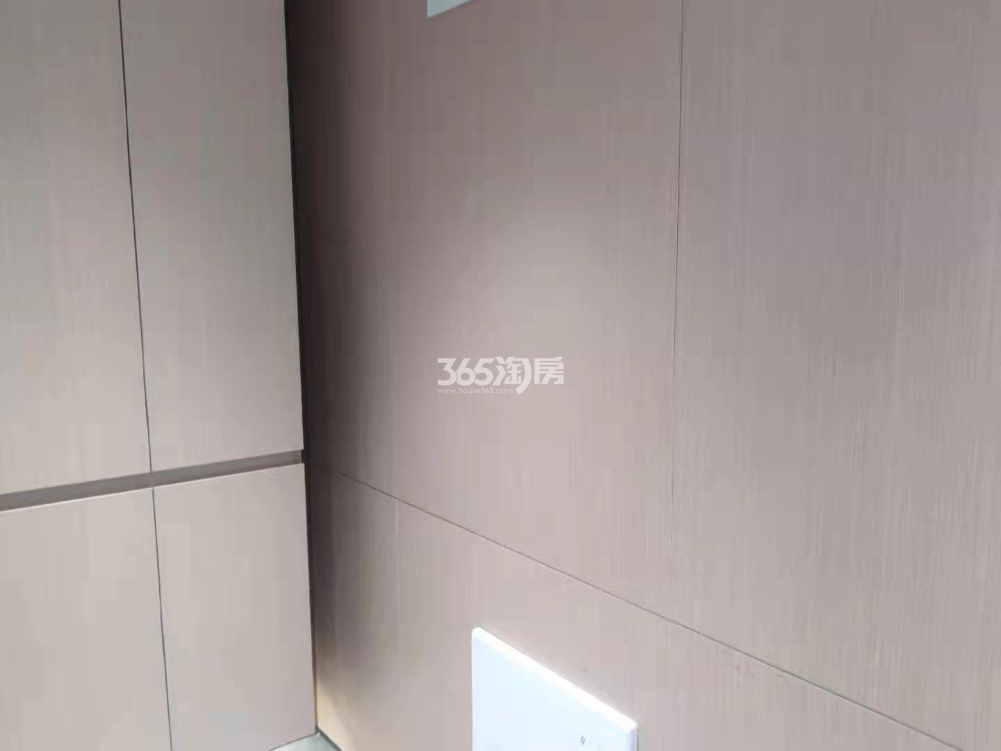 港龙旭辉城市江来96㎡户型样板间玄关